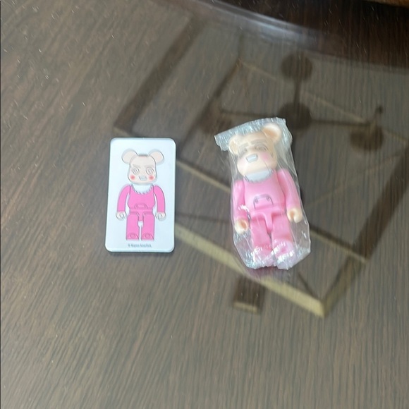 Pink Bearbrick Figure - Picture 7 of 8
